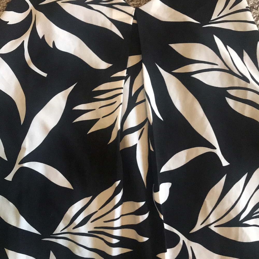 Ann Taylor - image 5